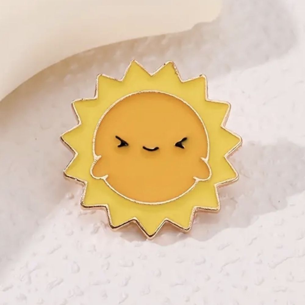 🌞 Kawaii Sunshine Pin